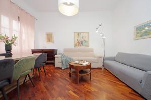 4BNB - Giant Giuliana Vatican Museum