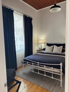 Hargreaves Cottage - close to CBD