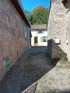 Maisons de vacances Family House With Garden For 8 At Prety : photos des chambres