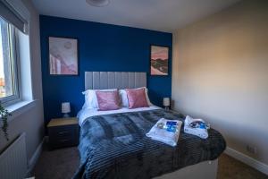 5 BDR House By Caledonia Luxe Stays Short Lets & Serviced Accommodation Livingston