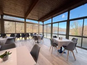 Una Finestra Sul Lago - Monghidoro