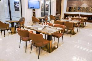 Clubhouse Hotel by CheckIn Chandigarh Mohali