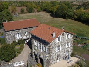 Gîte tout inclus avec terrasse, jardin et parkings, proche Puy-en-Velay et chemins de randonnée. - FR-1-582-323