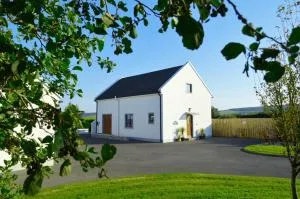 Glenwood guesthouse near Ballybofey - Corraffrin