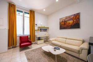 Metro Università Apartment by Wonderful Italy