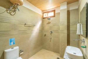 Offbeat Pulga by Pack, near Kasol