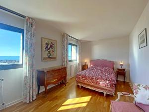 Appartements Larmor-Plage T4 Spacieux avec Terrasse, Ascenseur et Parking face a la Mer - FR-1-349-124 : photos des chambres