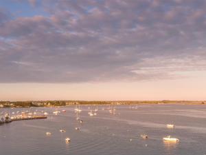 Appartements Studio renove a Port-Louis, proche plage et centre, jardin commun, 2 couchages, WiFi inclus - FR-1-349-143 : Studio