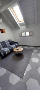 Appartamento Luigia Finalborgo bike room tour ebike trekking