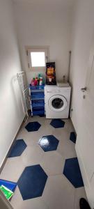 Appartamento Luigia Finalborgo bike room tour ebike trekking