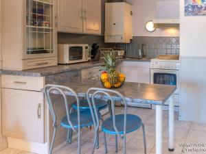 T1 Bis Vue Mer, WiFi, à Larmor-Plage, 4 Pers - FR-1-349-181