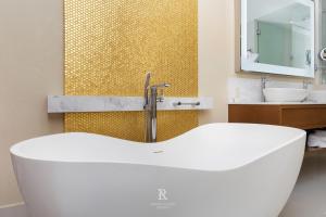 Two Bedroom Suite Ocean View - Villa La Valencia