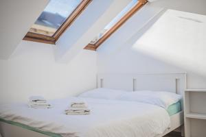 Flat Near Prague Castle Stylish & Prime Location 4