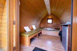 Hilltop Holiday Park