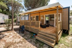 Campings Camping La Palmeraie : photos des chambres
