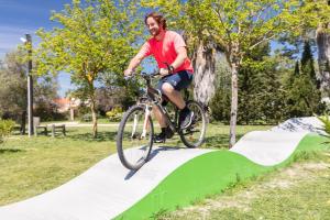 Campings Camping La Palmeraie : photos des chambres