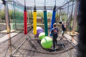 Campings Camping La Palmeraie : photos des chambres