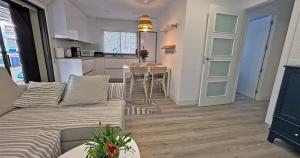 Moderno apartamento a 100m de la playa Llevant