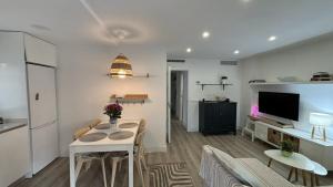Moderno apartamento a 100m de la playa Llevant
