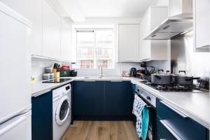 New 1 Bed Zone 2 Ideal For Contractors Free Parking & Near Uber Boat Pier , Long Stays Welcome , Offers