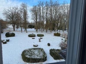 18 oaks Private Countryside-palace apartment INDIA