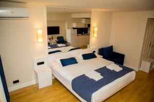 DOWNTOWN Sea Line Aparthotel & Batumi Beach Resort