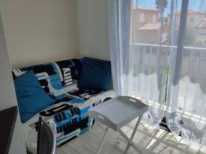 Appartements Studio Cabine Climatise a 150m de la Mer - Parking Privatif - Animaux Acceptes - FR-1-776-100 : photos des chambres