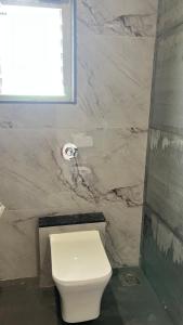 1BHK Suite with Valley View, Ora Vue