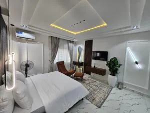 Tipok Luxury Apartments - Kukwaba