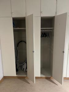 Cozy one-bedroom apartment with a parking spot