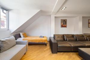 Golden Apartments Warsaw - Elegant & Stylish 3-Floor Apartment - Warsaw Old Town