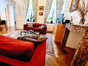 Maisons de vacances Gite paisible avec jardin privatif et terrasse, 2 chambres, proche sites culturels, animaux acceptes - FR-1-510-174 : photos des chambres