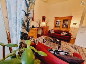 Maisons de vacances Gite paisible avec jardin privatif et terrasse, 2 chambres, proche sites culturels, animaux acceptes - FR-1-510-174 : photos des chambres