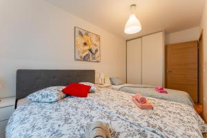 Flex SelfCheckIns 127- Zagreb - 2 Bedrooms - Parking - Loggia