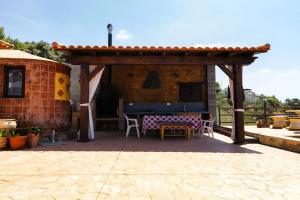 Casa rural con barbacoa y piscina