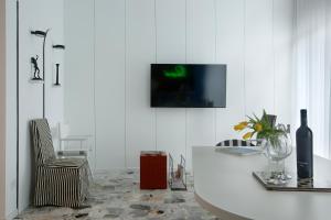 Residenza Farella-Camera Fuoco Soggiorno di Lusso con Climatizzazione Wi-Fi e Balcone Panoramico a Pompei