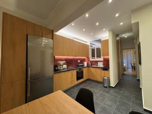 Nellys Athens Apartments