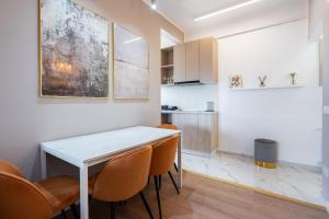 Sunset - Luxury Studio on Calea Victoriei