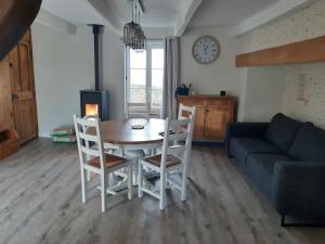 Maisons de vacances Gite de la perle rouge : photos des chambres