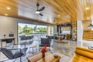 Villa Laguna at Beyond the Blue