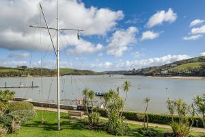 No 16 The Salcombe