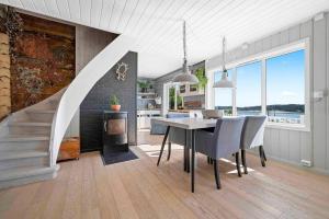 Beautiful Southern Norwegian Cabin In Kragerø