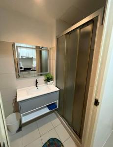 BH Crib - Staycation near Mall of Asia Complex