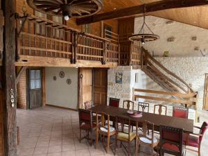 Le Gîte des Jonquilles up to 12 People 6 Bedrooms