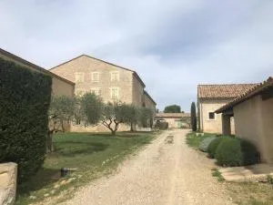 Studio familial paisible avec piscine au cœur de Valensole - FR-1-822-3 - 福卡尔基耶