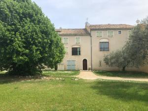 Gîte familial confortable au cœur de Valensole - FR-1-822-8