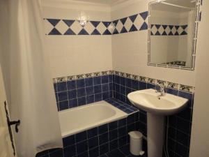 Gîte au coeur du plateau de Valensole avec piscine - FR-1-822-9