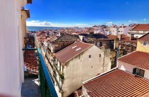 Lisbon Downtown Penthouse Balcony River View