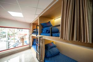 Ma Pi Leng Horizon Hostel - Tour & Motobike rental