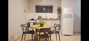 Apartamento 1 quarto a 50m da Praia de Itaipava - 伊塔奥卡